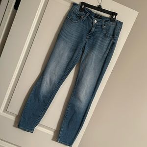 Lucky brand skinny jeans size 4.